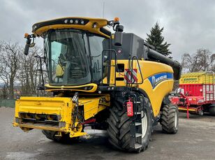 kombajn do zboża New Holland CX880