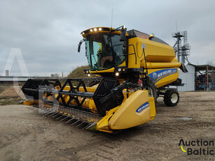 зерноуборочный комбайн New Holland TC 5.90