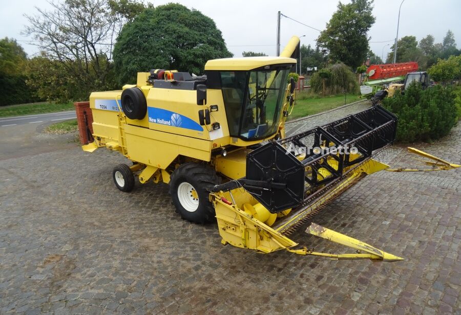 New Holland TC 54 grain harvester