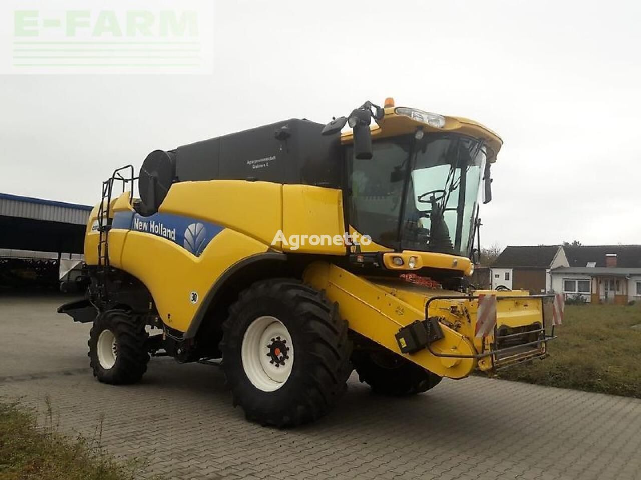 teraviljakombain New Holland cx 8080