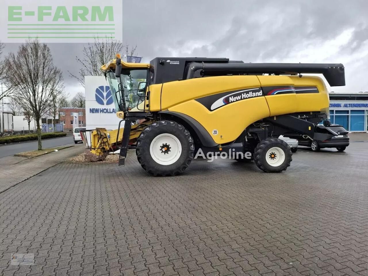 New Holland cx740 / cx 740 grain harvester - Agroline