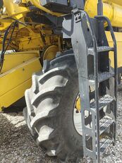 зерноуборочный комбайн New Holland tc56