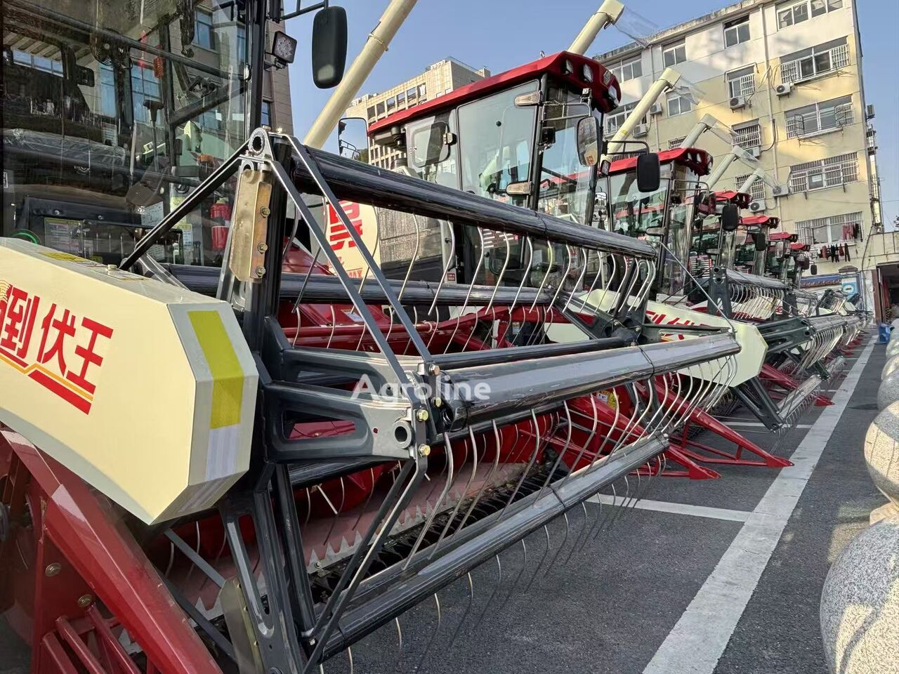 New World 4LZ-8.0EP grain harvester - Agroline