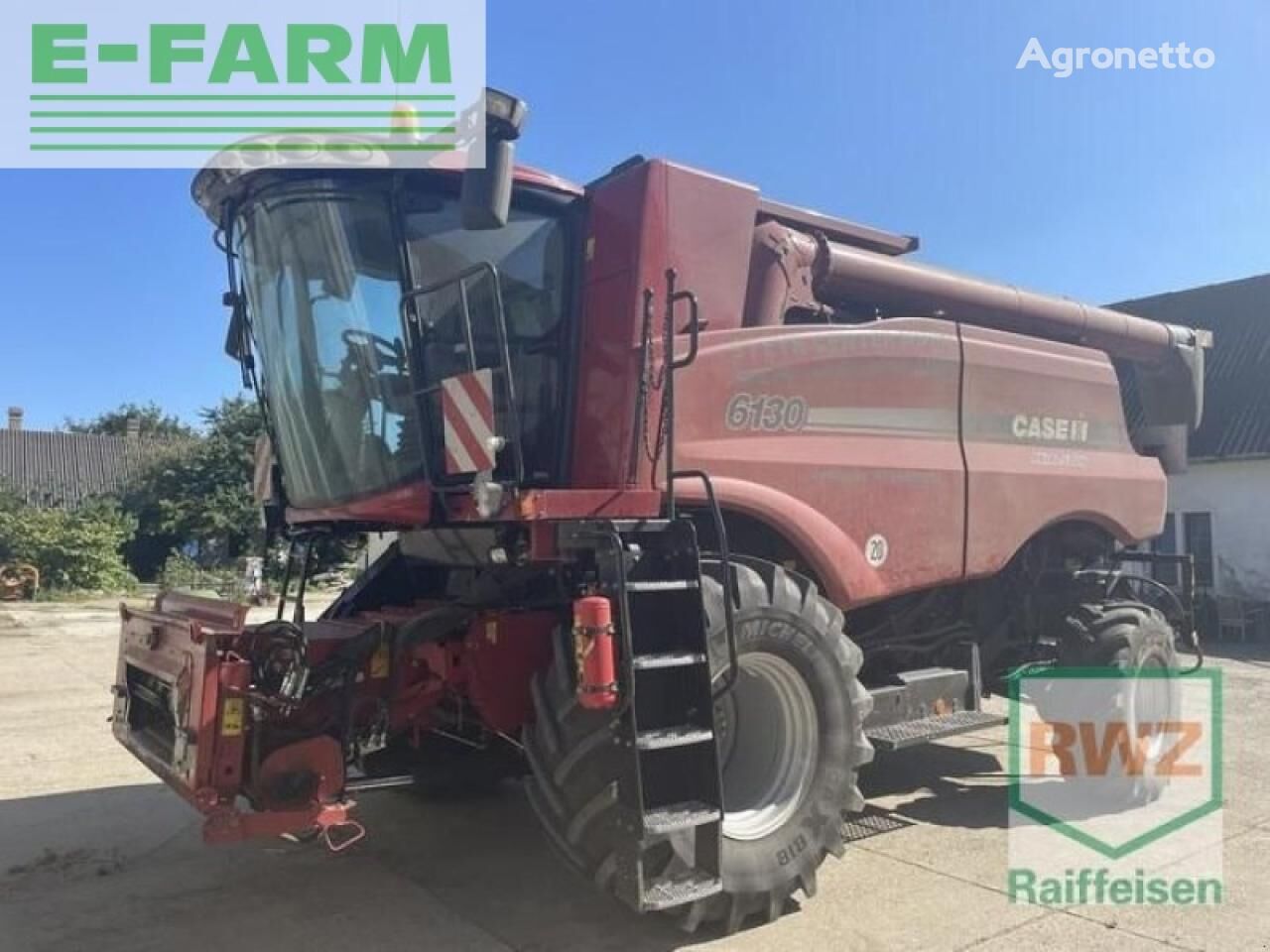 axial flow 6130 serie grain harvester