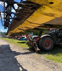 John Deere 635F HydraFlex grain header