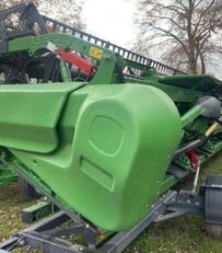 John Deere 735X grain header