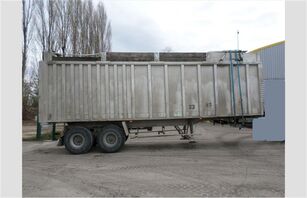 damaged Benalu DF33C grain semi-trailer