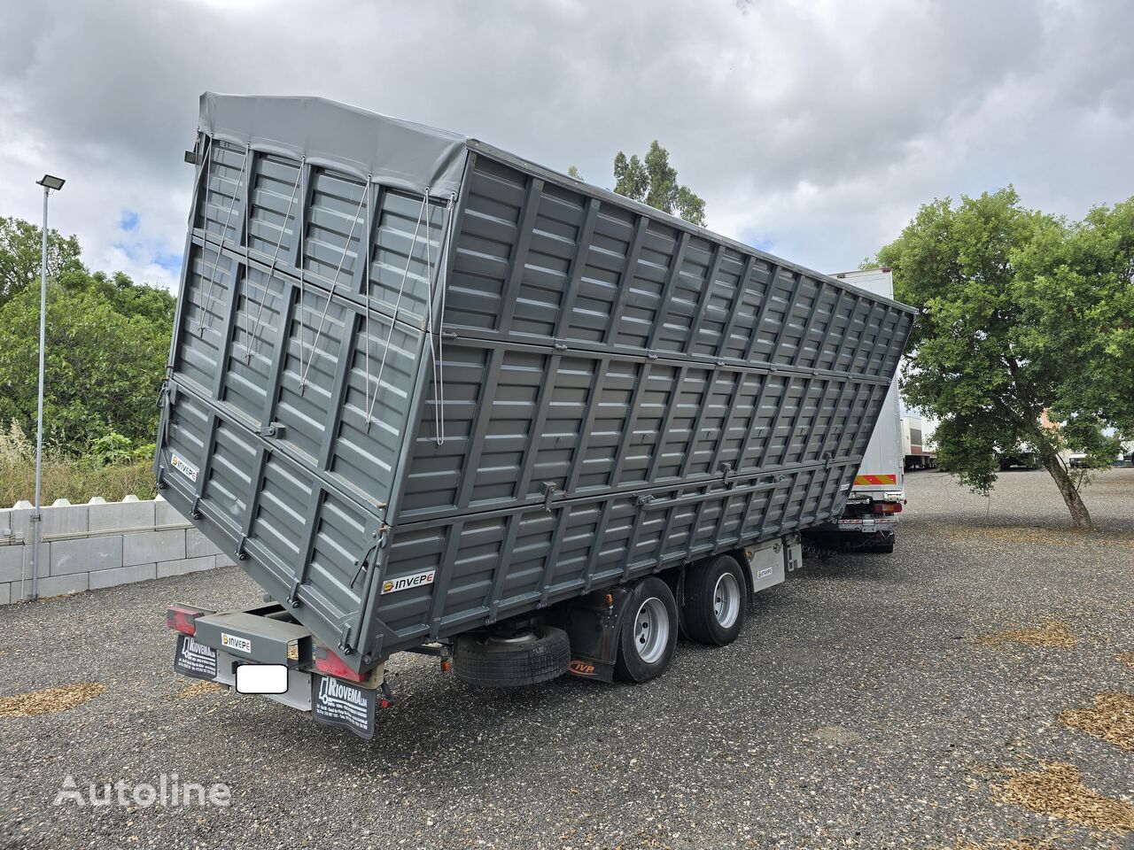 Invepe remolque para transporte de grano