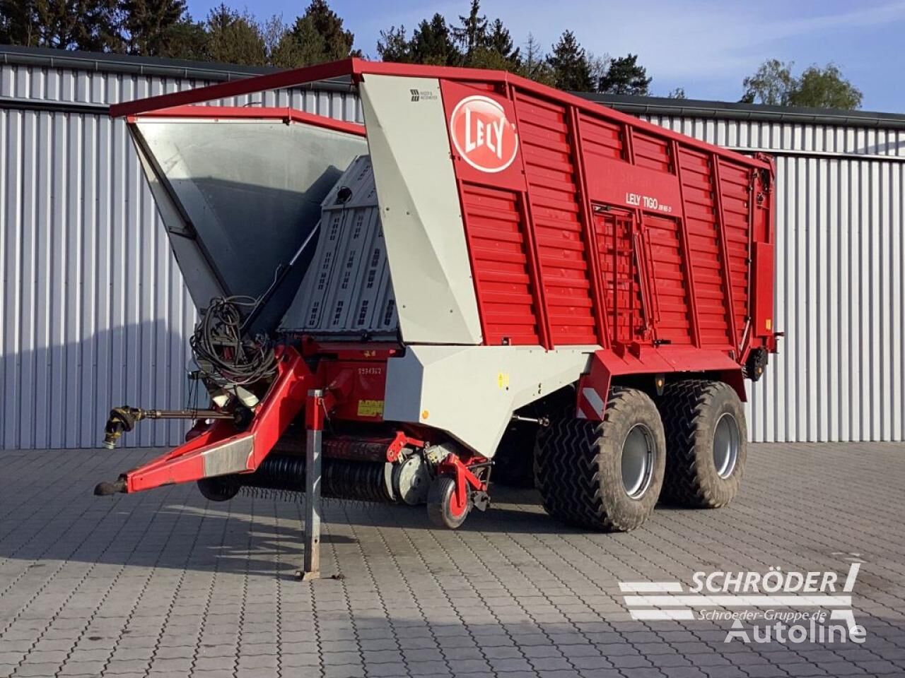 TIGO XR 65 D grain trailer