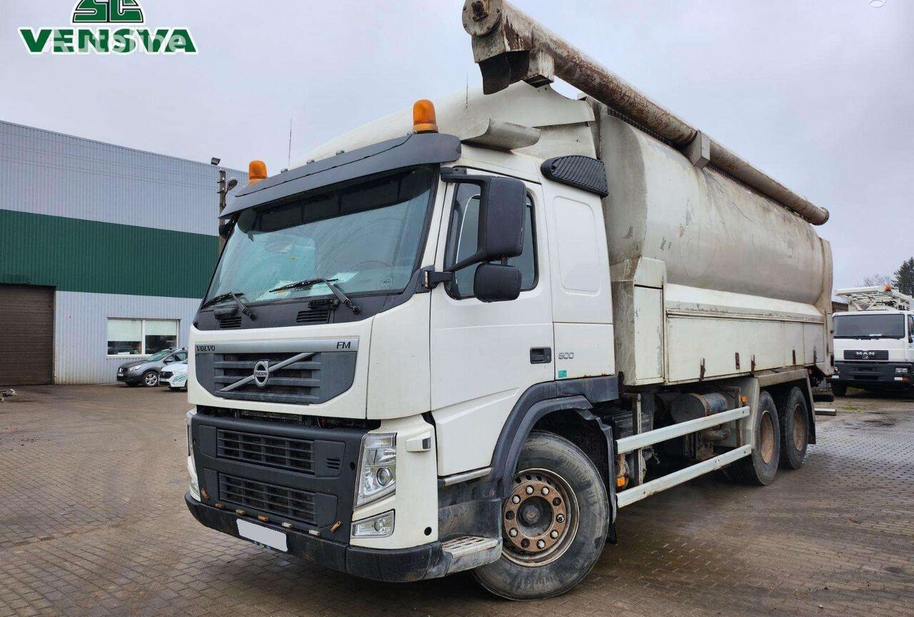 Volvo FM 500  grain truck