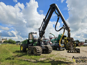 харвестер John Deere 1170 E