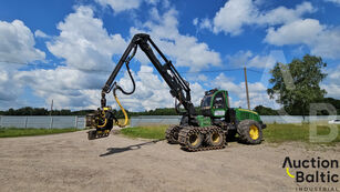 آلة قطع الأشجار John Deere 1170 E