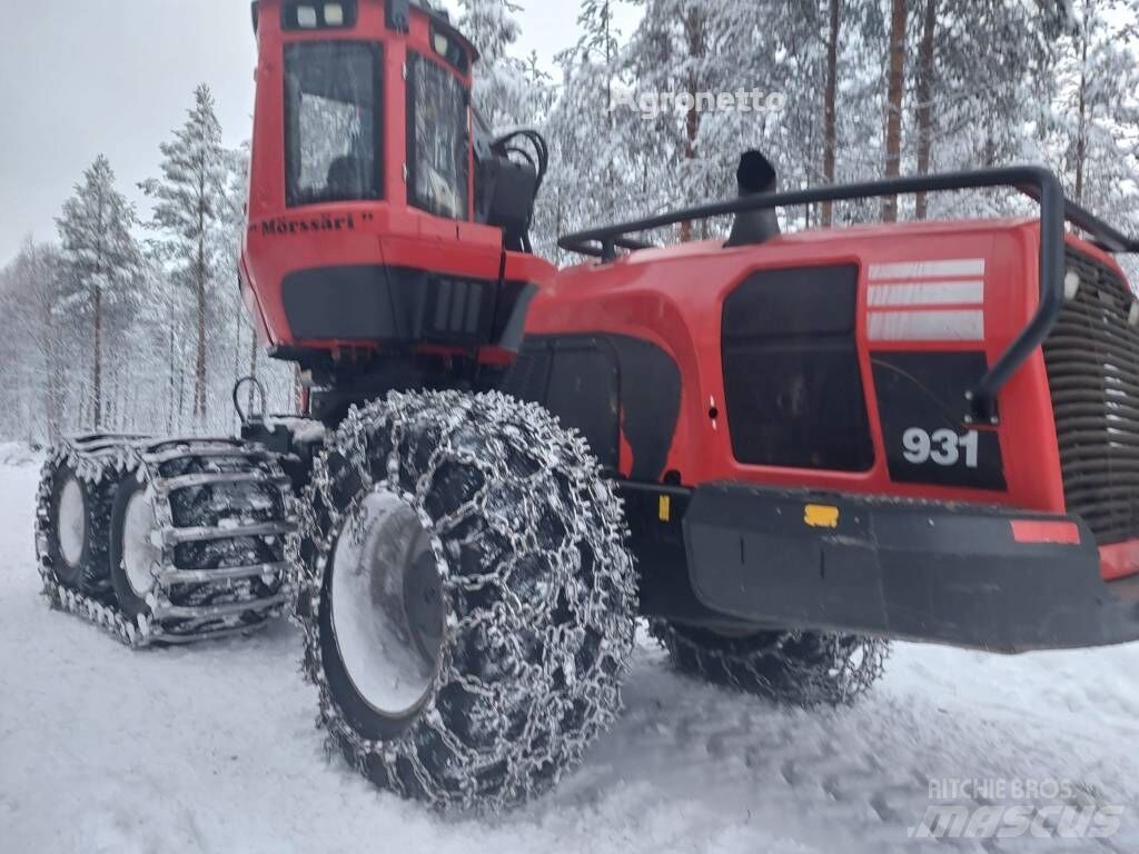 Komatsu 931 harvester