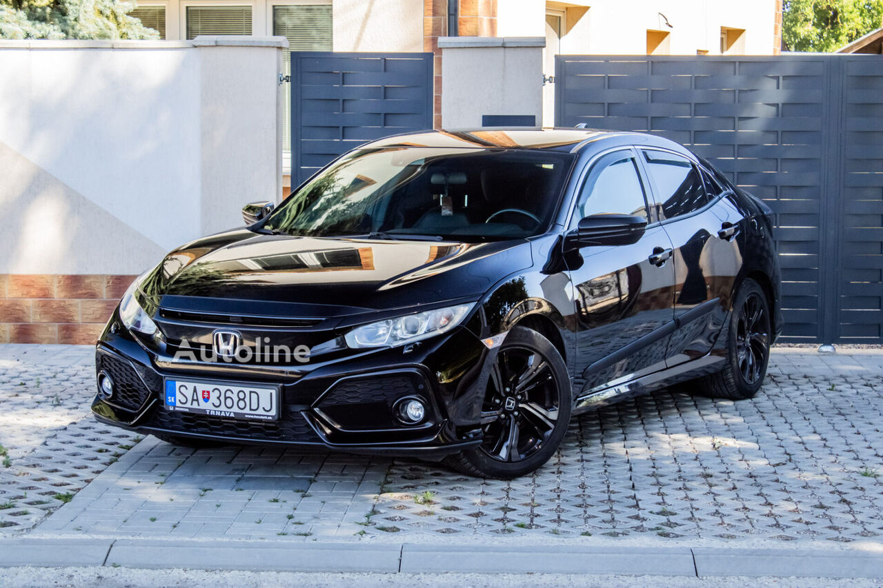 Hatchback Honda Civic 1.0 DOHC VTEC Turbo Executive na predaj | Autoline SK Hatchback Honda Civic 1.0 DOHC VTEC Turbo Executive - Autoline