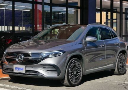 hečbekas Mercedes-Benz EQA