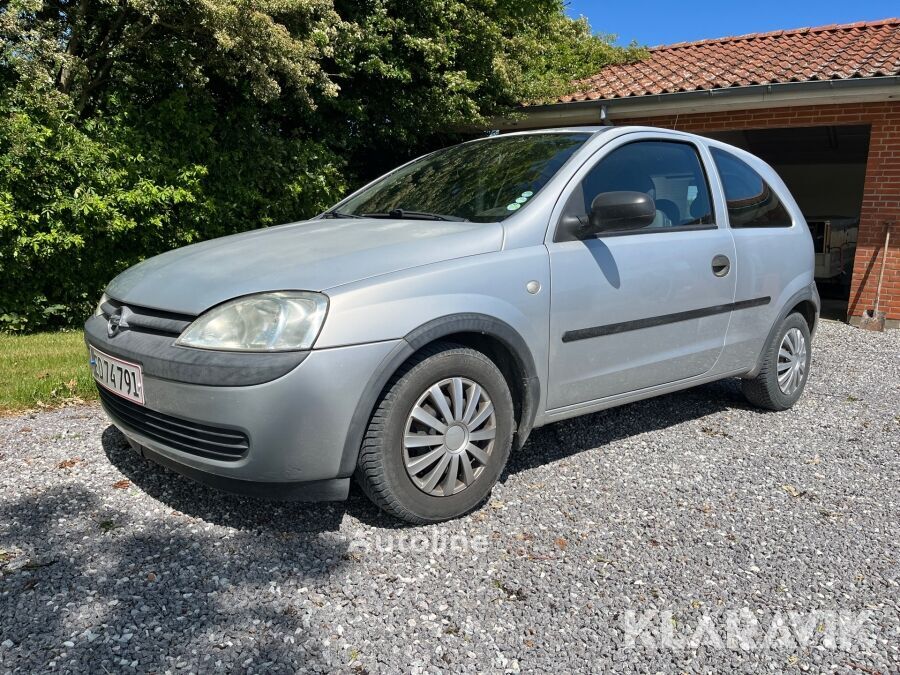 Хеџбек Opel Corsa 1,2 16v - Autoline