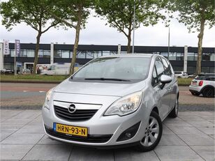 хэтчбек Opel Meriva