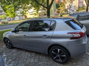 hatchback Peugeot 308