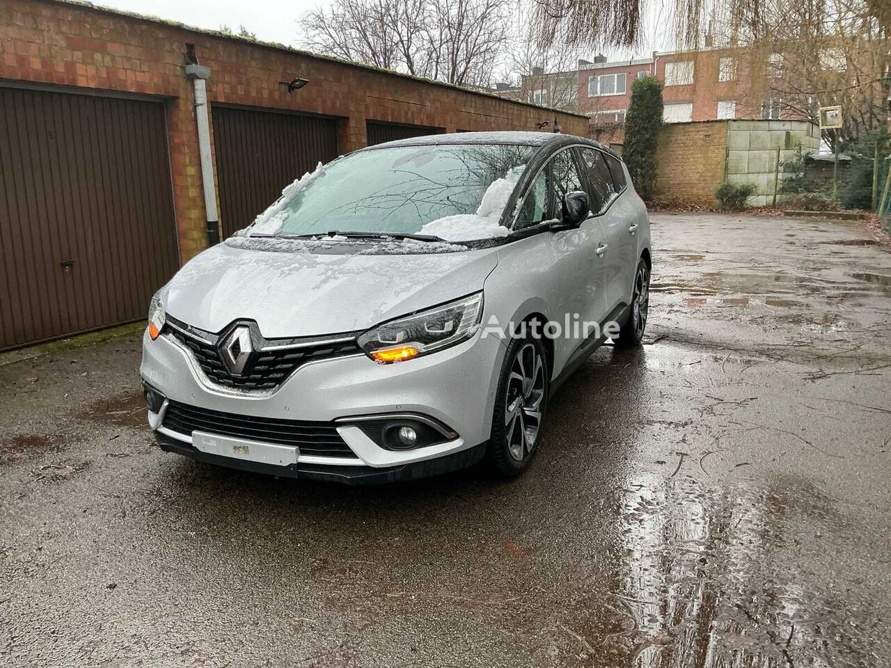 citadine Renault Scenic