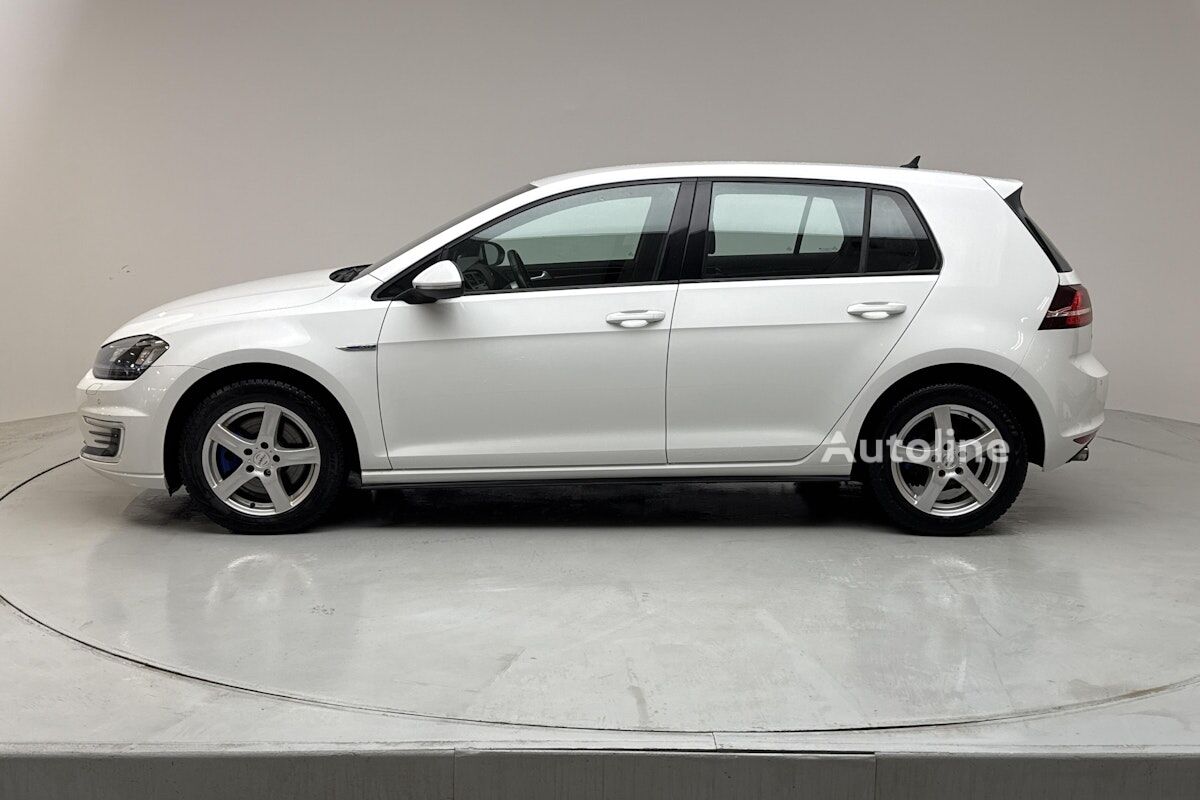 سيارة هاتشباك Volkswagen Golf