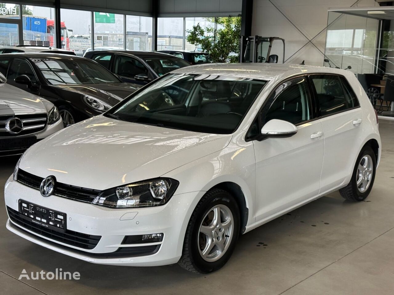 хэтчбек Volkswagen Golf VII Lim. Comfortline BMT