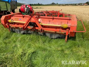 Grimme KS 3000 haulm topper