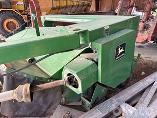 m&aacute;y cắt v&agrave; trở cỏ John Deere 1320