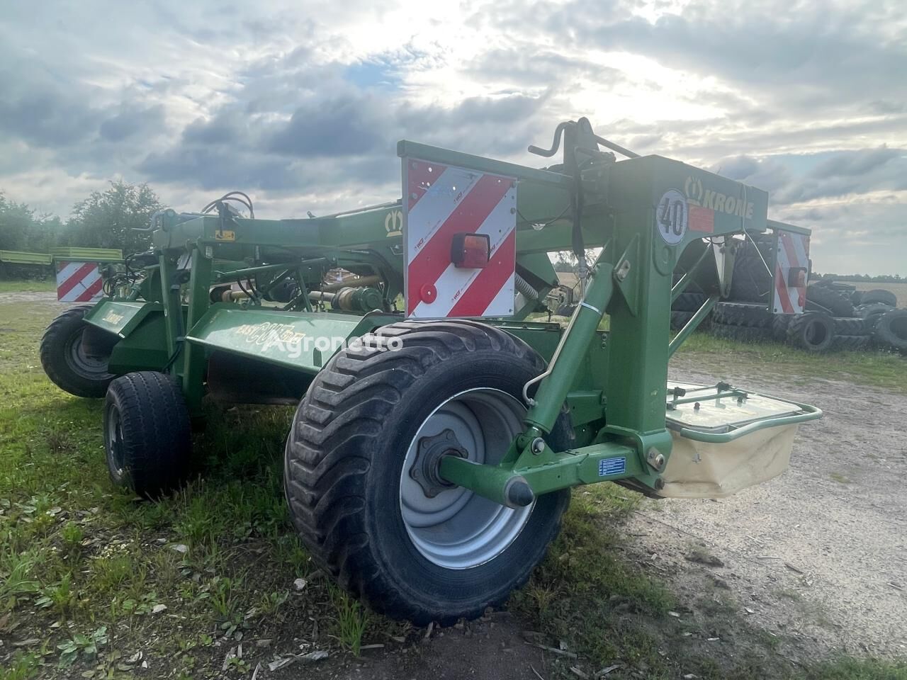 فروش دستگاه حالت دهنده علفها Krone EasyCut 6210 CV | Agroline IR دستگاه حالت دهنده علفها Krone EasyCut 6210 CV - Agroline