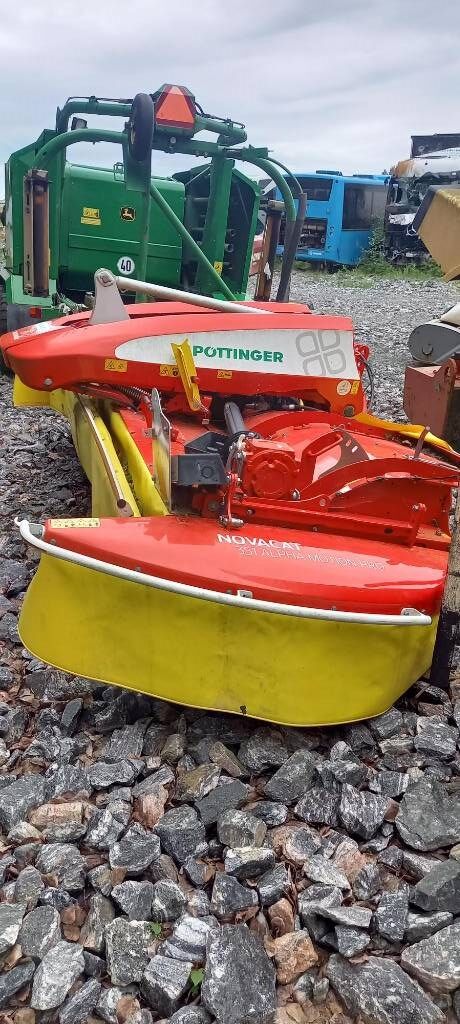 pemotong rumput rotary Pöttinger Novacat 351 Alpha Ed Pro