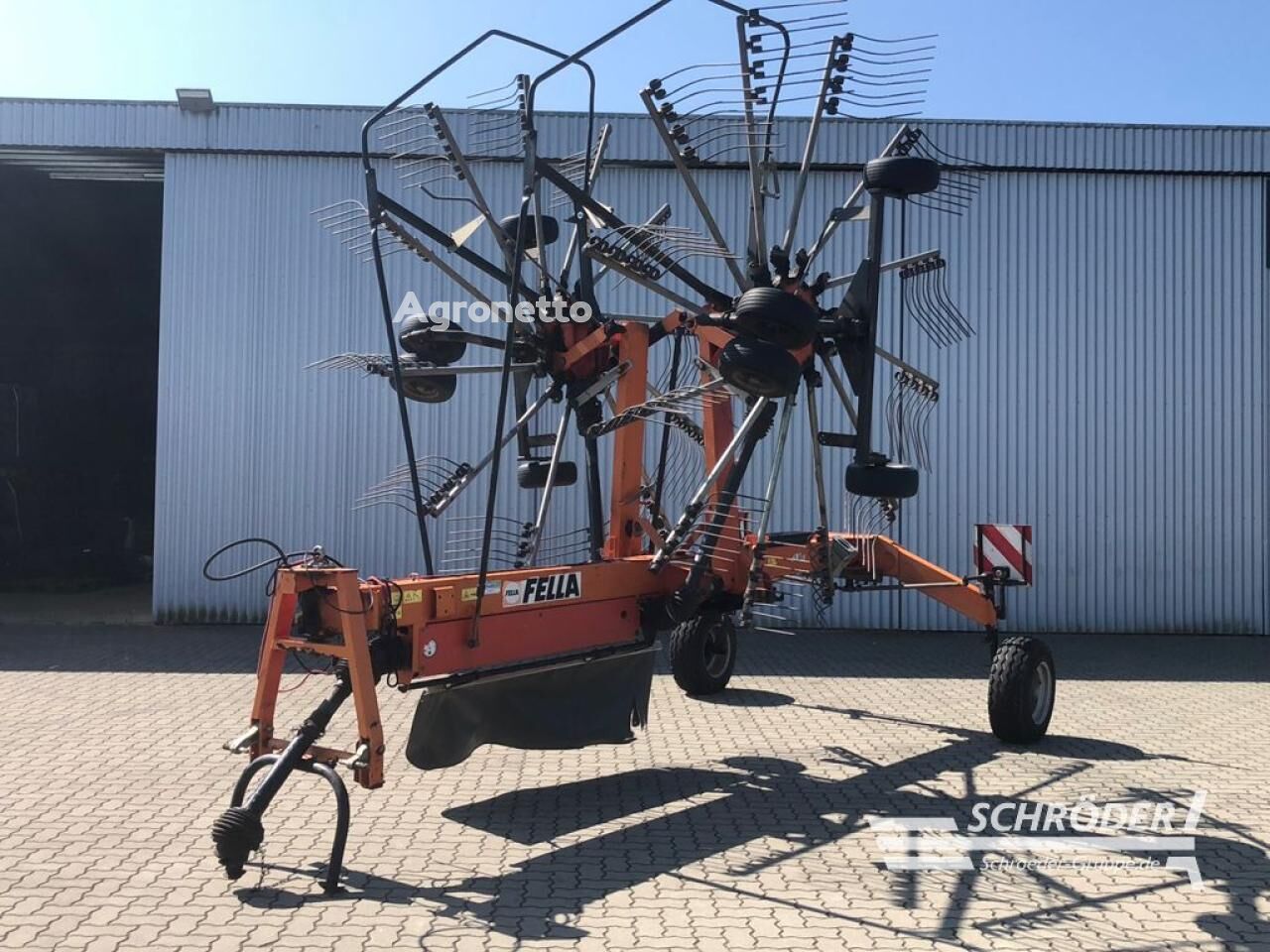 Fella TS 880 hay merger - Agroline