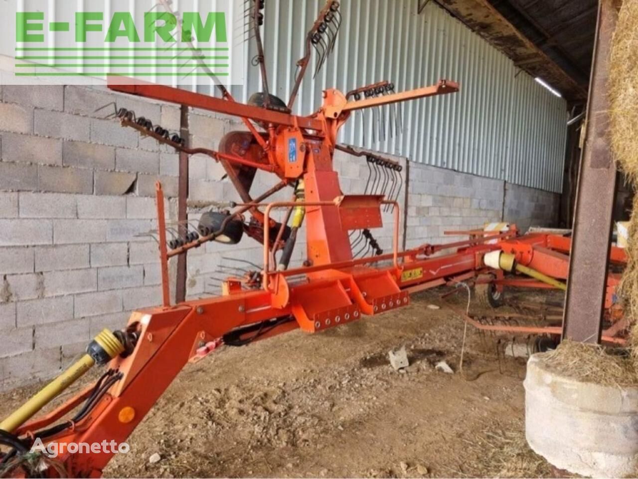 Kuhn ga 7302 dl bantlı ot toplama makinesi