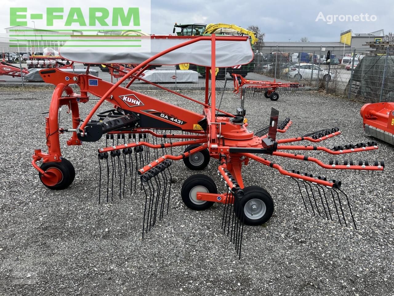 Kuhn ga4431 bantlı ot toplama makinesi