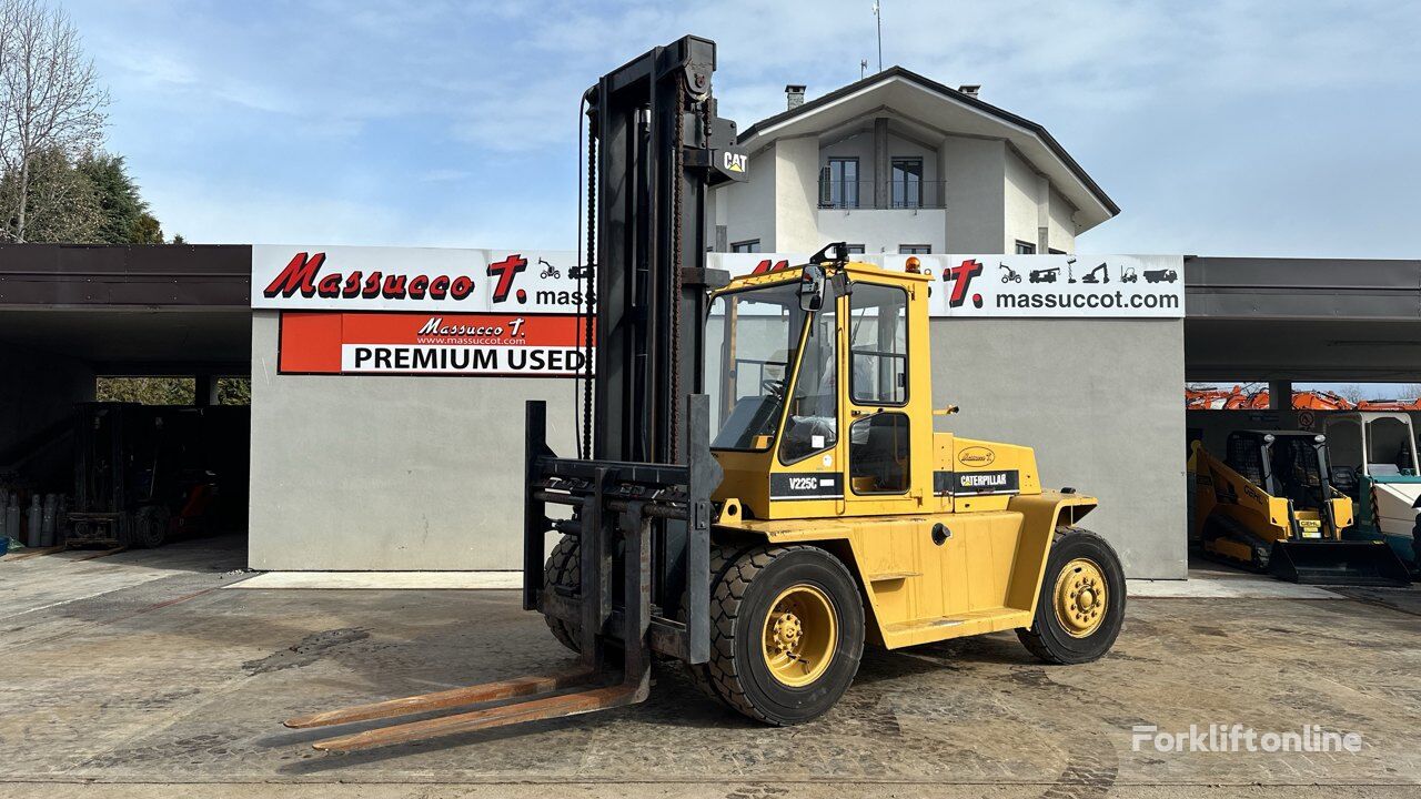 Caterpillar V225C high capacity forklift