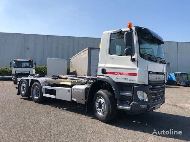 DAF CF 450 450 FAN 6X2 axle with HYVA Loader 20-53-S Abrollkipper