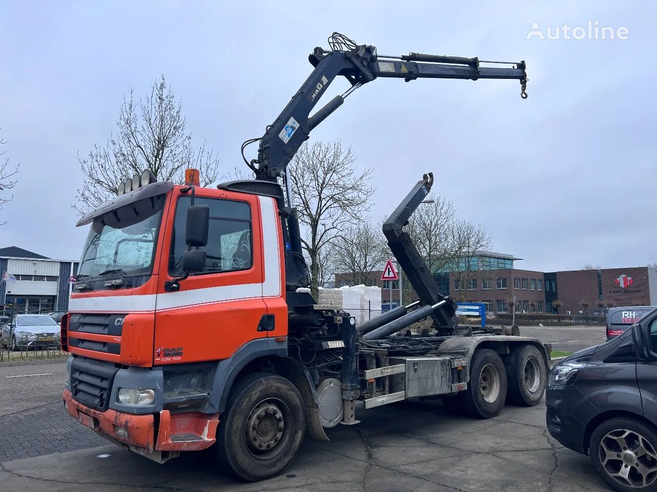 camion ampliroll DAF CF 85.380 6X2 + MKG 141 A2 CRANE + 20 TON HOOKLIFT - EURO 3 - MA