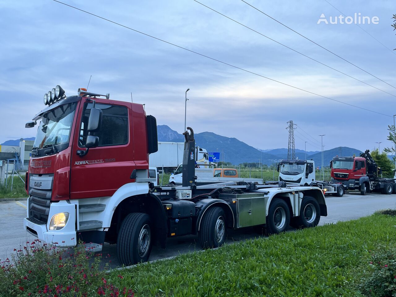 DAF CF 85 410 camión con gancho