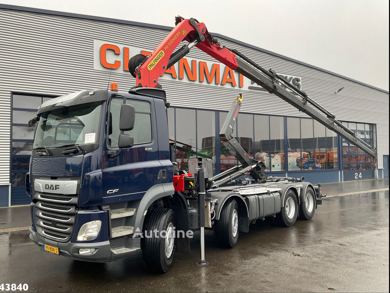 гаковий мультиліфт DAF FAD CF 530 8x4 Euro 6 Palfinger 33 Tonmeter laadkraan