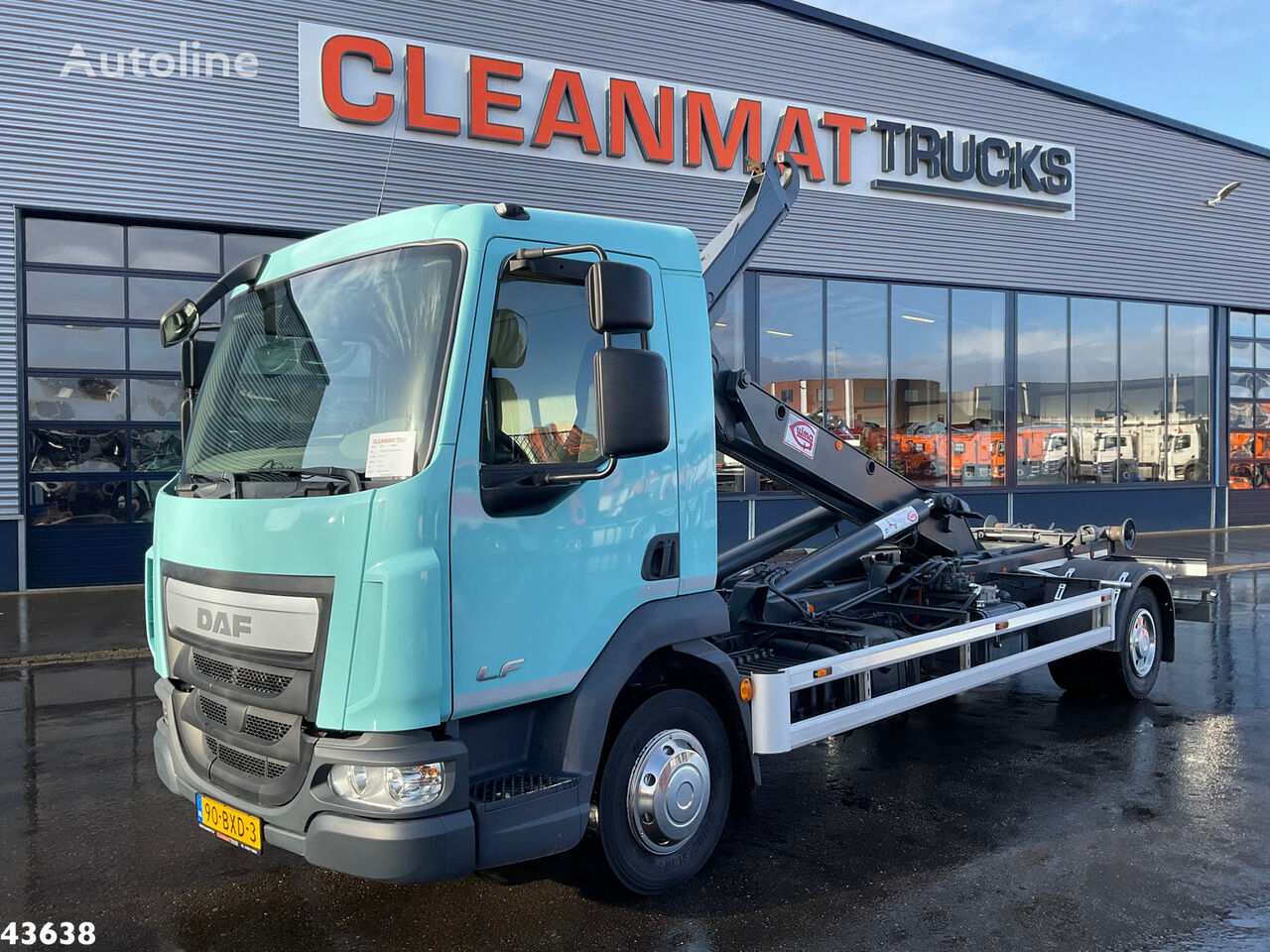 تریلی دارای بالابر قلابی DAF LF 180 Euro 6 14 Ton haakarmsysteem