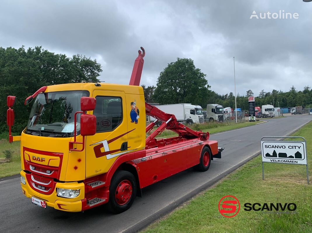 DAF LF290 FA  camión con gancho