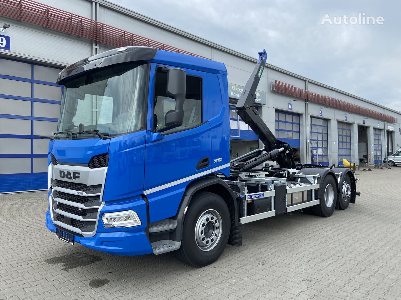 new DAF XD450 FAN hook lift truck