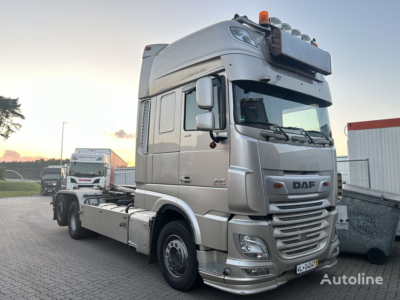 شاحنة ذات الخطاف DAF XF 530 HOOK MEILLER 6X2 from Germany RETARDER lift and steering