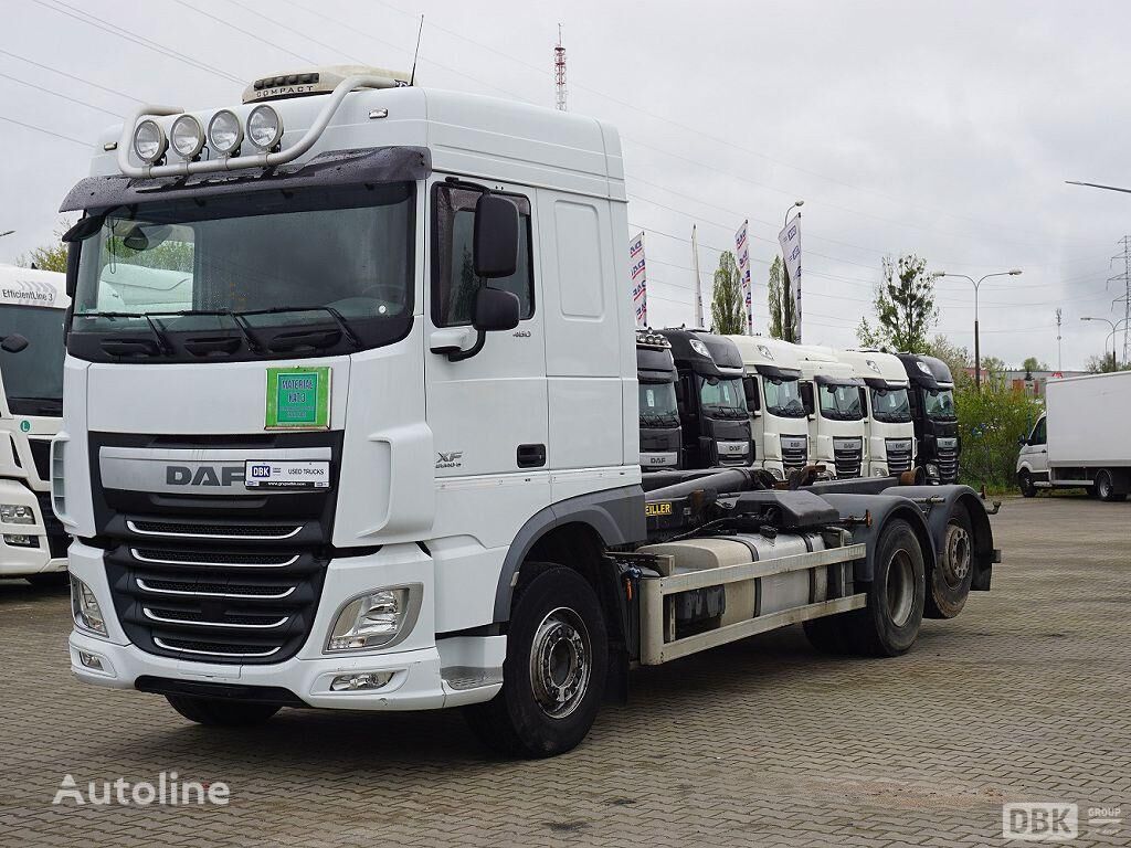 xe chở rác thùng rời DAF XF460