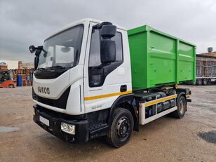 IVECO Eurocargo camión con gancho