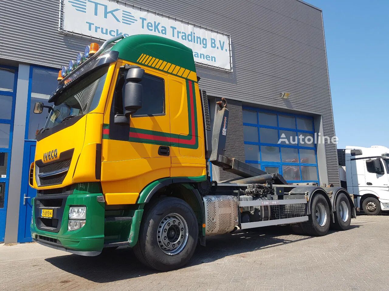 Camion cu cârlig IVECO Stralis AS260Y Haakarm 217.000 KM APK bij aflevering - Autoline