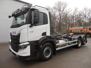 new IVECO X-WAY AD 280X46 hook lift truck