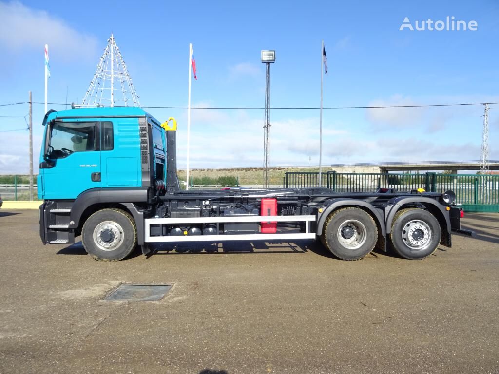 camion ampliroll MAN TGA 26 430