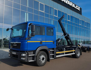 hákový nosič kontejnerů MAN TGL 12.220