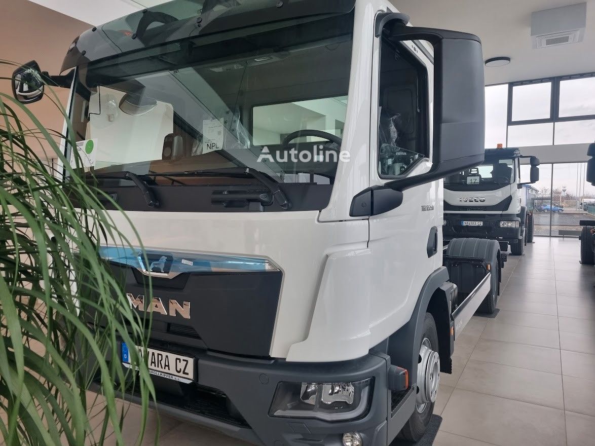 camion scarrabile MAN TGL 12.250 nuovo