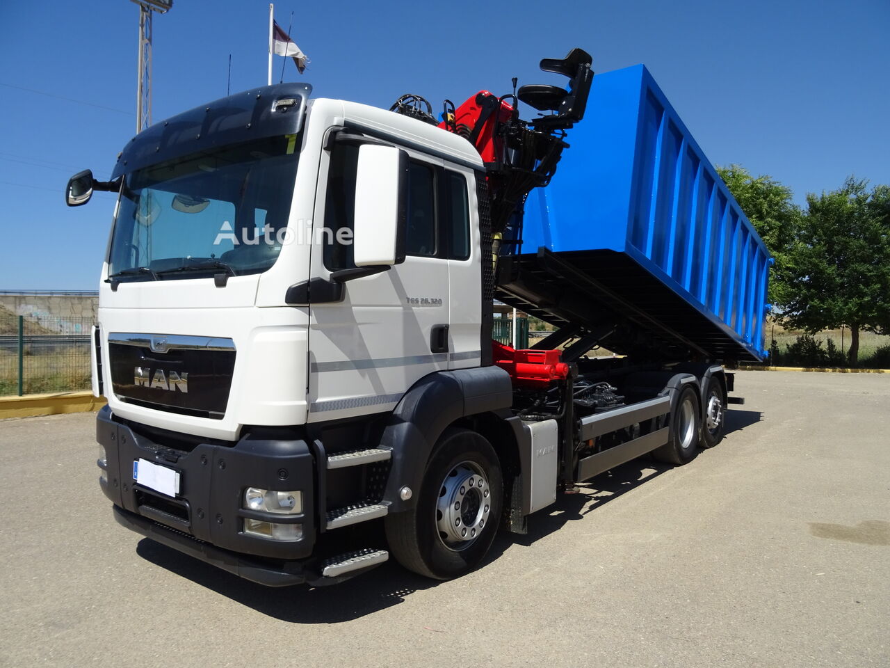 شاحنة ذات الخطاف MAN TGS 26 320