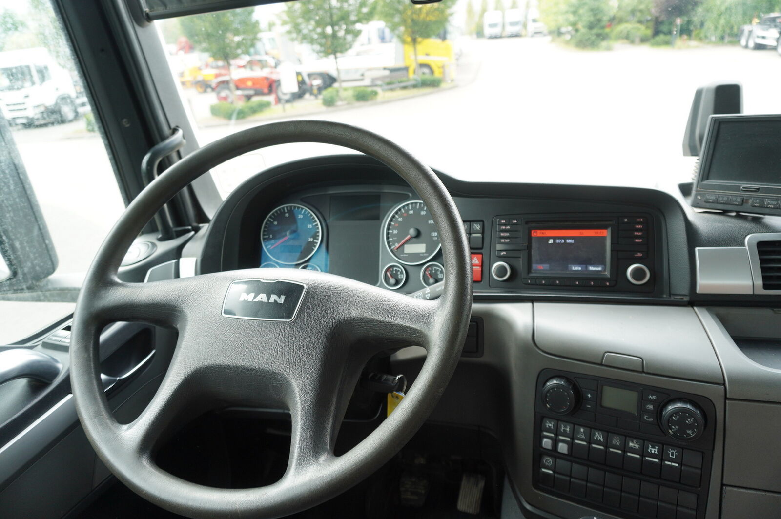 MAN TGS 26.360 6×4 BB / 160 tho. km / Palfinger hooklift